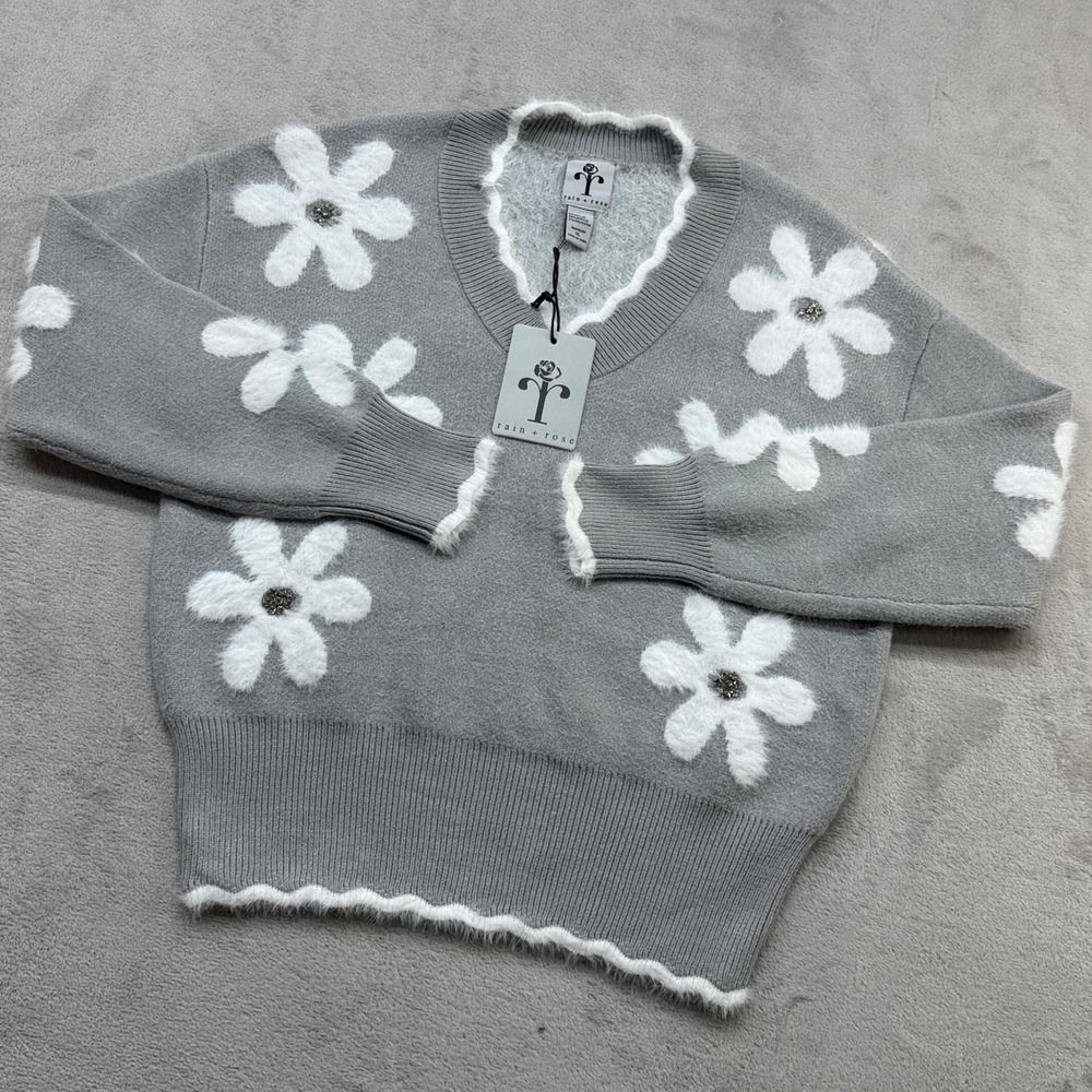 Rain + Rose Sweater Women XL Grey Floral Rhinestone V-Neck Eyelash Trim Coquette